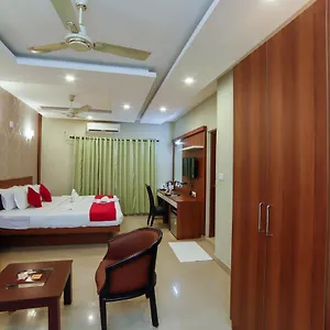 Hotel Sreepathi Indraprastha, Guruvayur