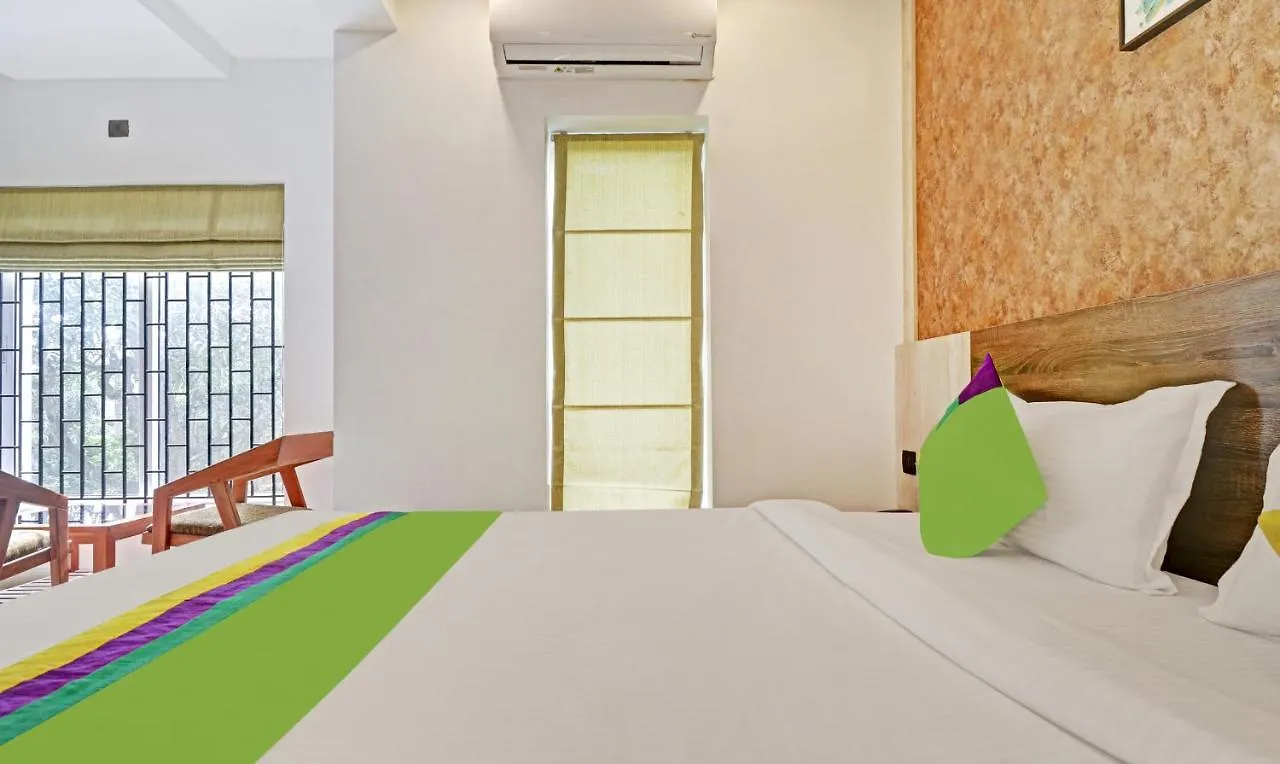 Hotel Sreepathi Mayoogha Guruvayur