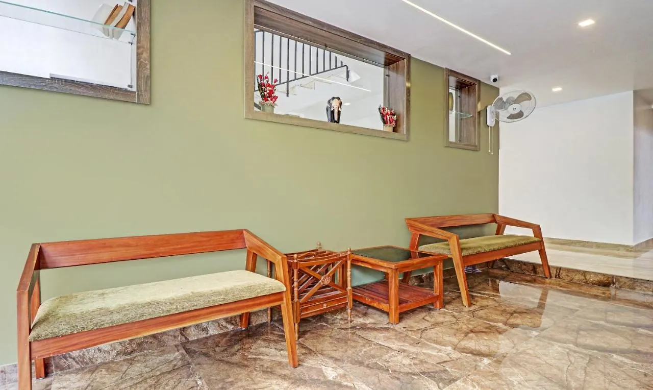 Sreepathi Mayoogha Guruvayur Hotel