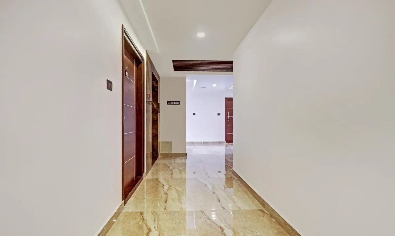 Sreepathi Mayoogha Guruvayur Hotel
